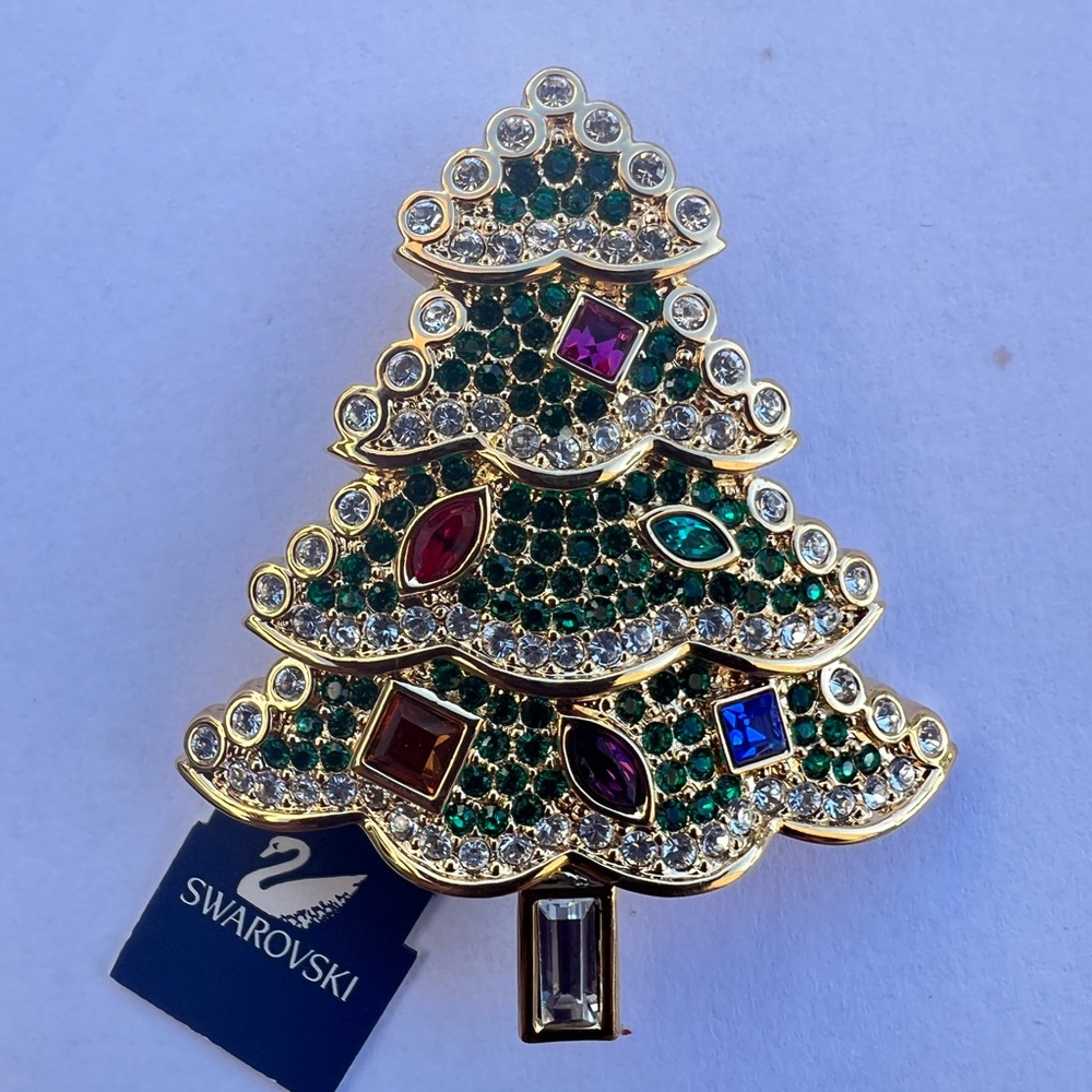 Swarovski Christmas Tree Pin Brooch signed. Gold Plated New Old Stock